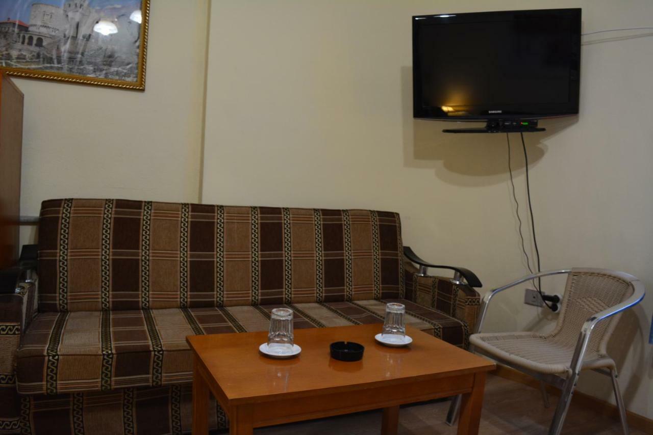 Hotel Republika تيرانا المظهر الخارجي الصورة